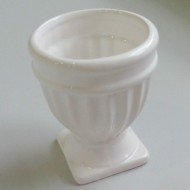 Лампада настольная из керамики на ножке белая 