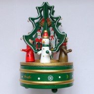 Елка - карусель деревянная с игрушками